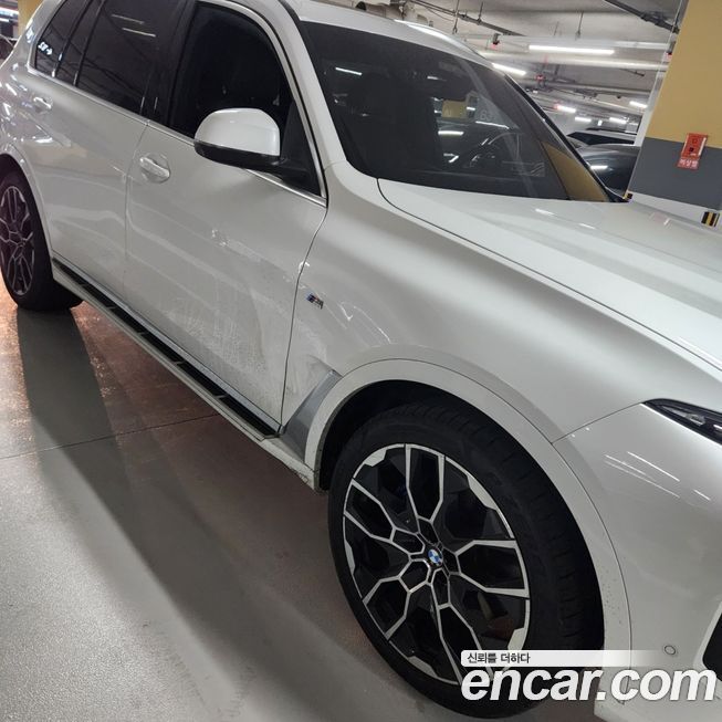 BMW X7 2025