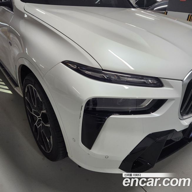 BMW X7 2025