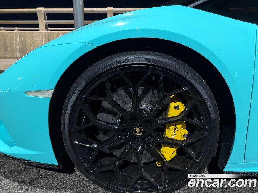 Lamborghini Huracan 2023