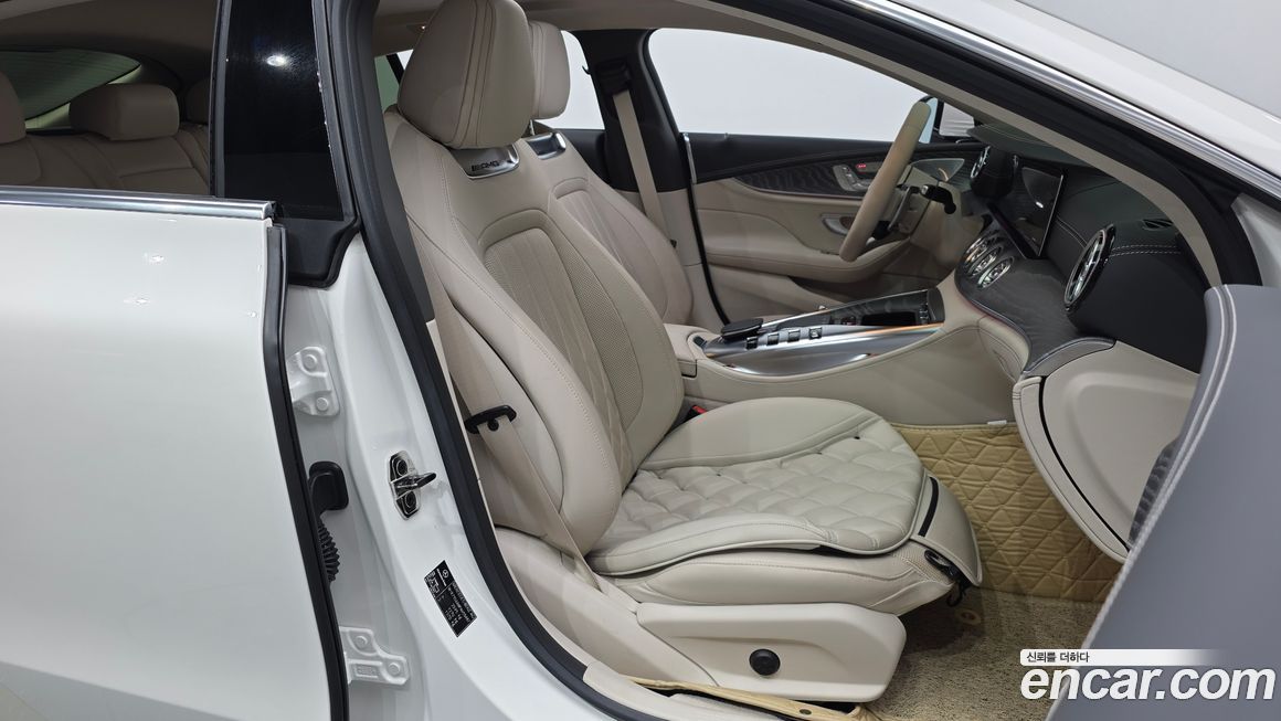 Mercedes-Benz AMG GT 2023