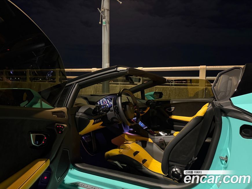 Lamborghini Huracan 2023