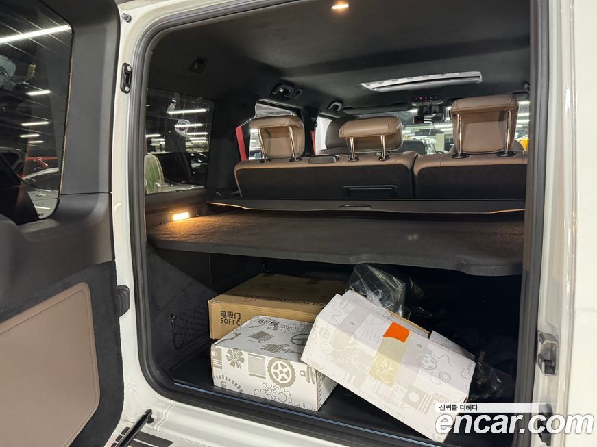 Mercedes-Benz G-Class 2024