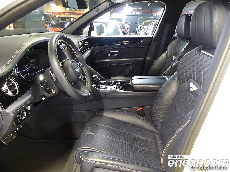 Bentley Bentayga 2021