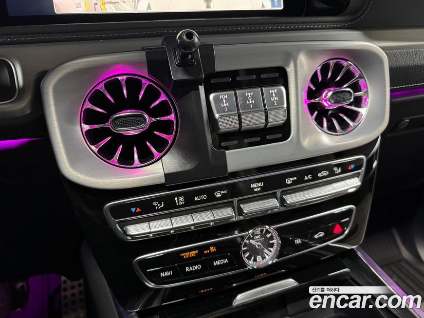 Mercedes-Benz G-Class 2024