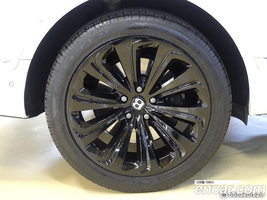 Bentley Bentayga 2021