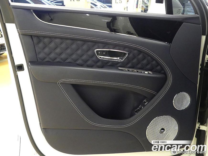 Bentley Bentayga 2021