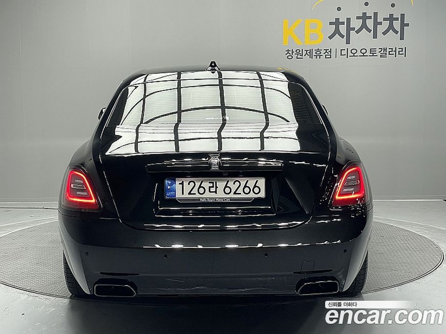 Rolls-Royce Ghost 2023