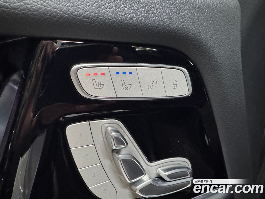 Mercedes-Benz G-Class 2024