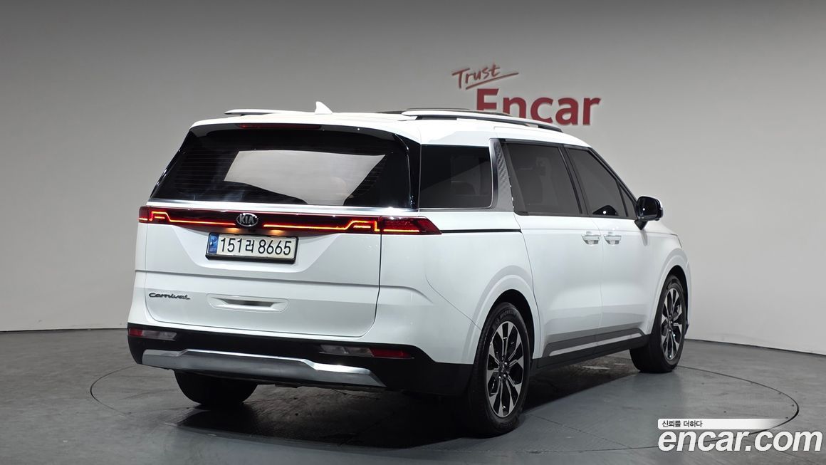 Kia Canival 2021