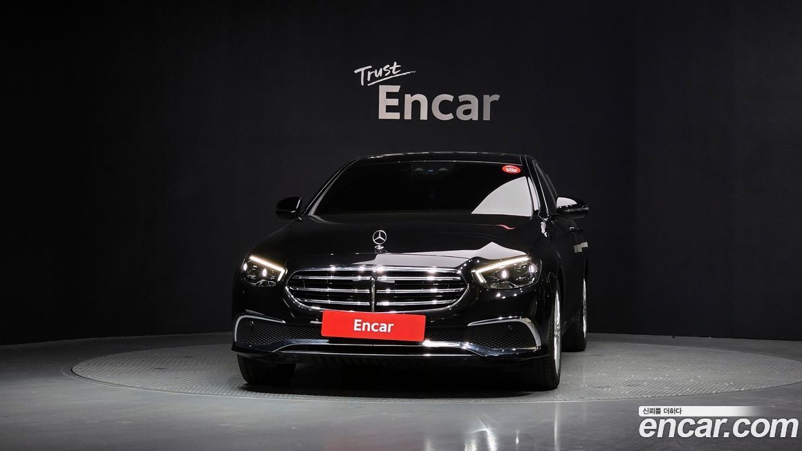 Mercedes-Benz E-Class 2021