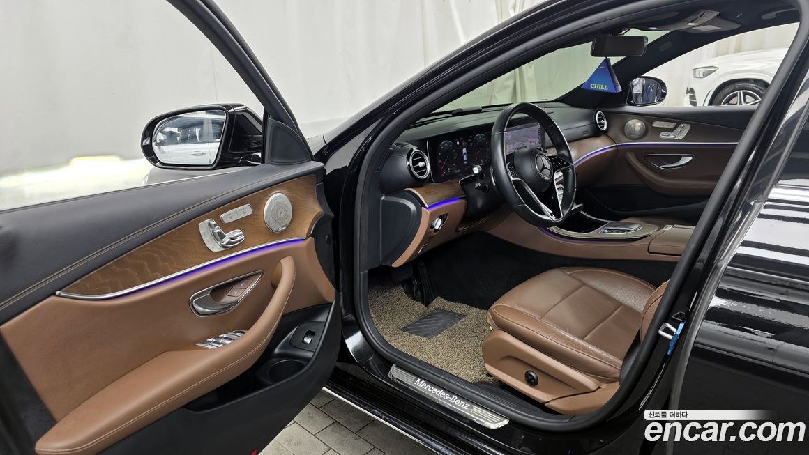 Mercedes-Benz E-Class 2021