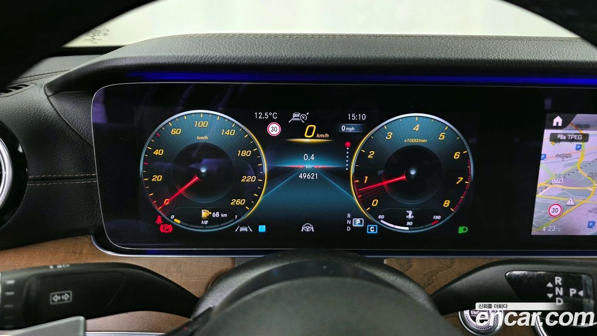 Mercedes-Benz E-Class 2021