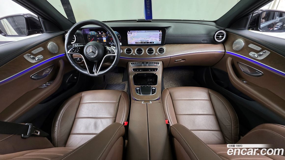 Mercedes-Benz E-Class 2021