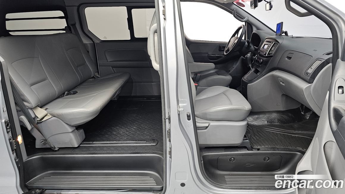 Hyundai Starex 2018