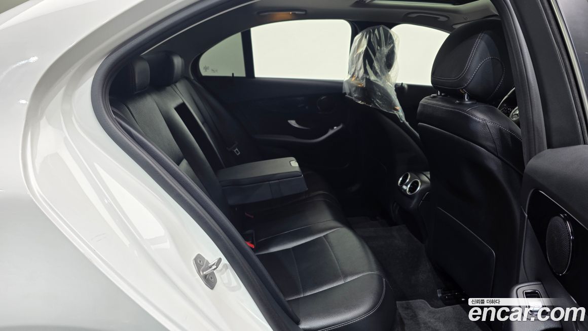 Mercedes-Benz C-Class 2020
