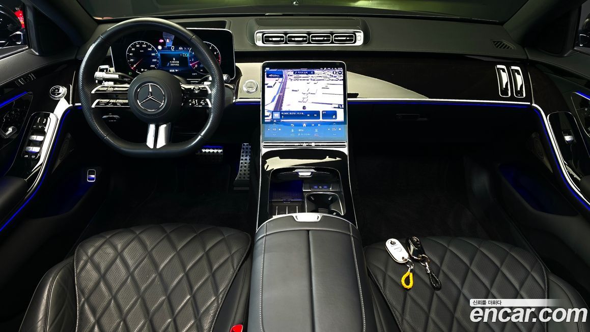 Mercedes-Benz S-Class 2024