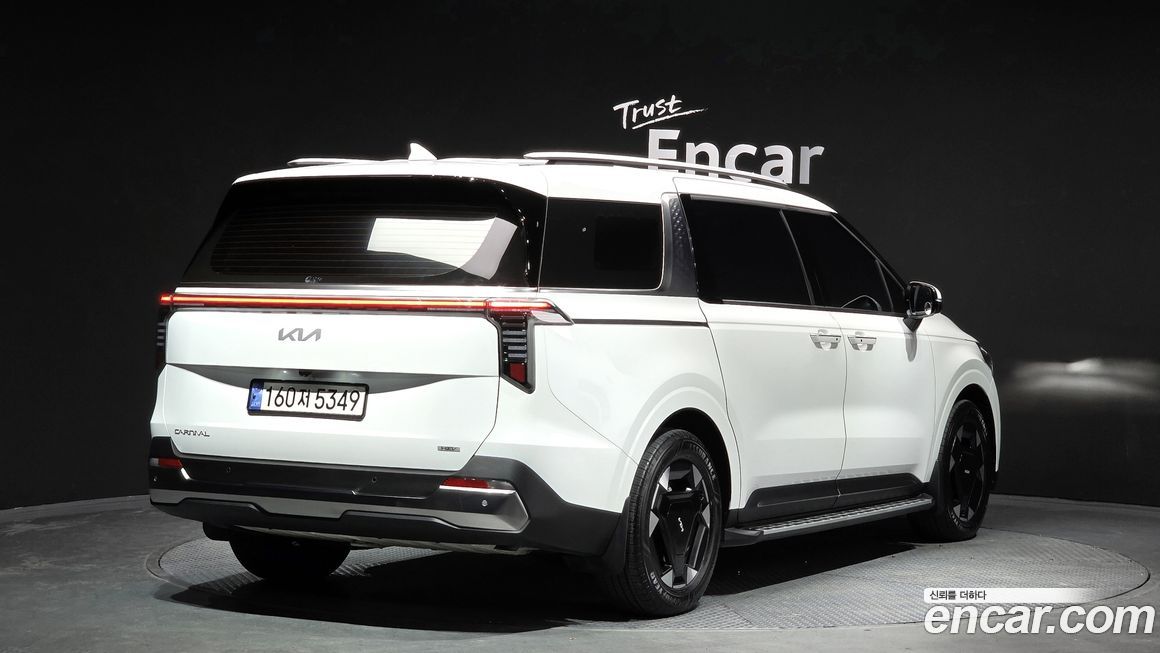 Kia Canival 2024