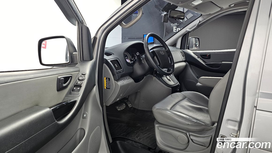 Hyundai Starex 2018