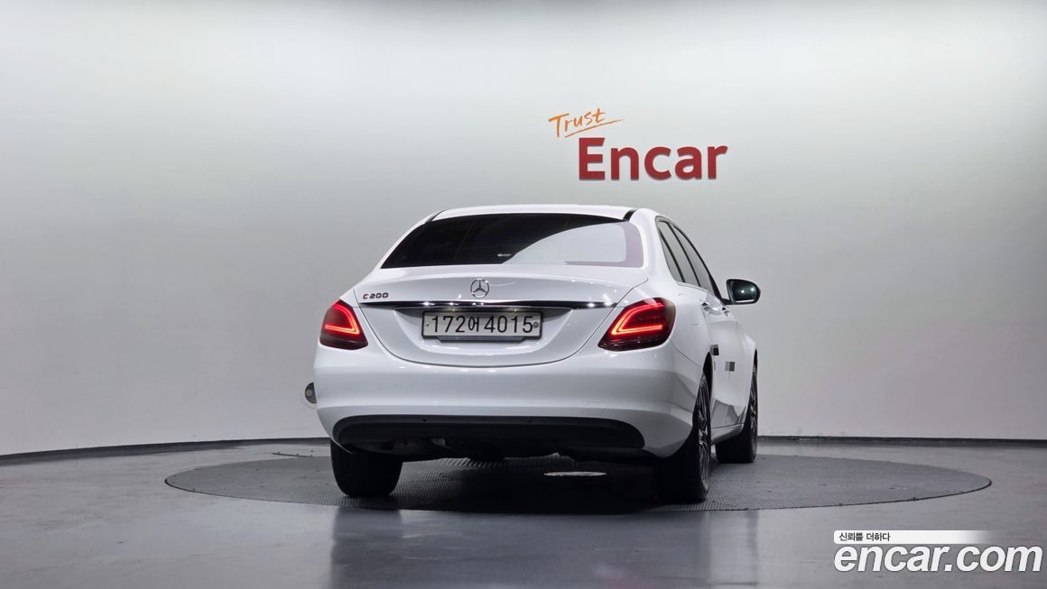 Mercedes-Benz C-Class 2020