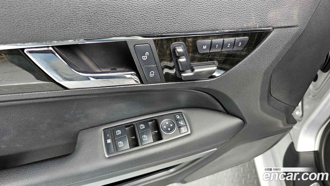 Mercedes-Benz E-Class 2013