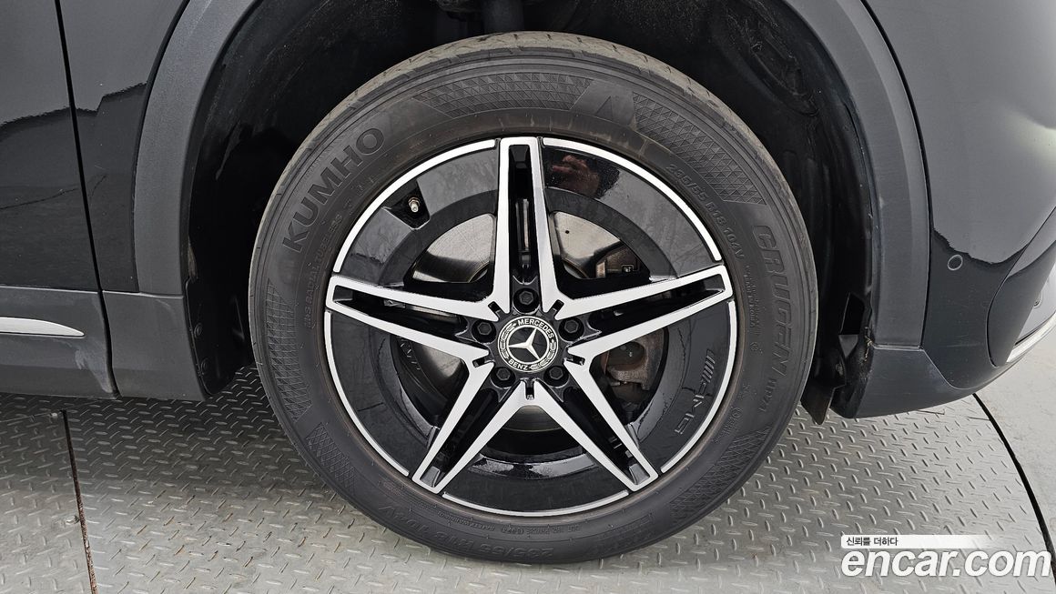 Mercedes-Benz EQA 2023