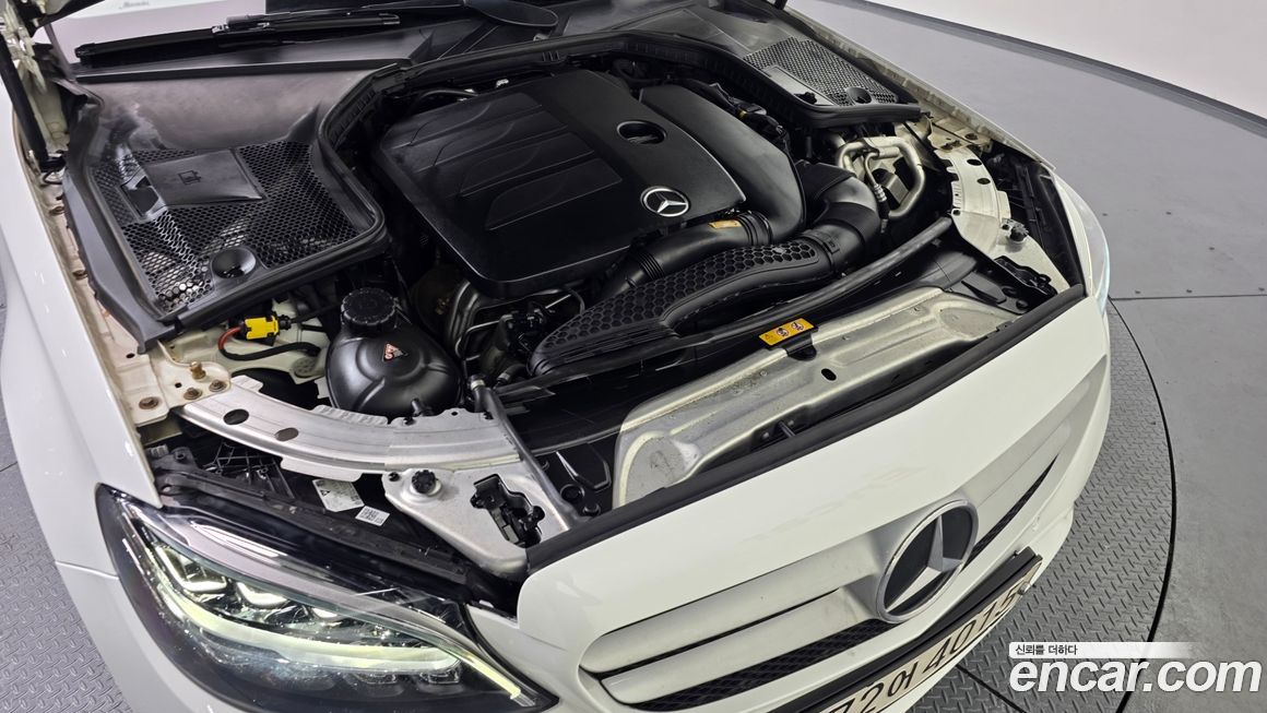 Mercedes-Benz C-Class 2020