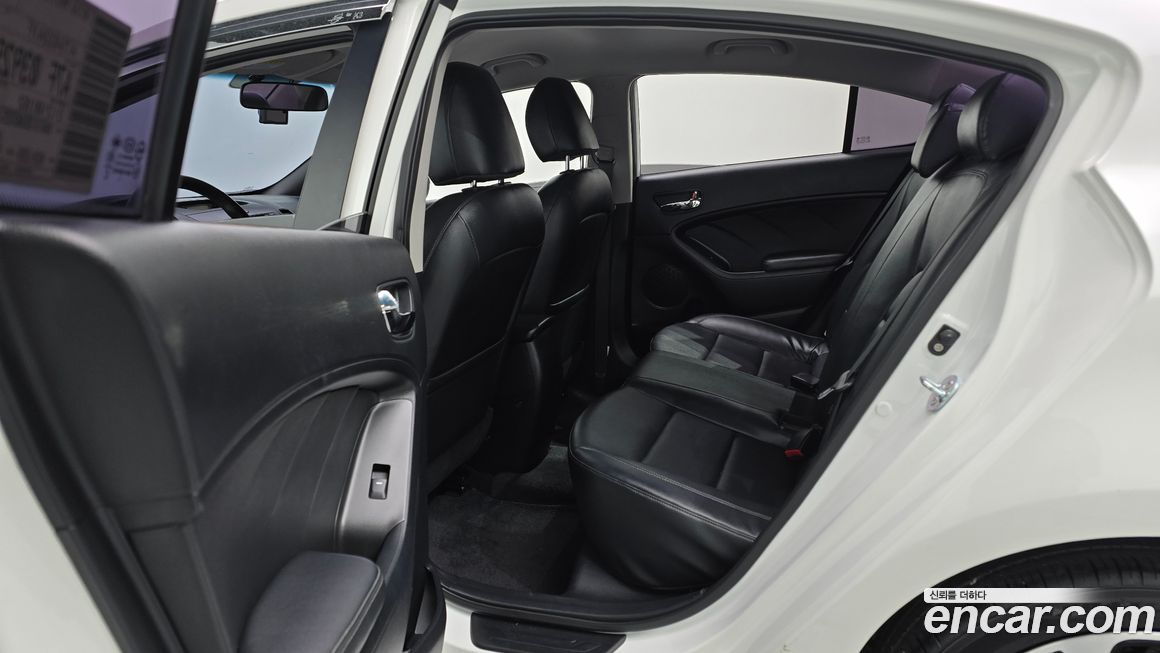 Kia K3 2013