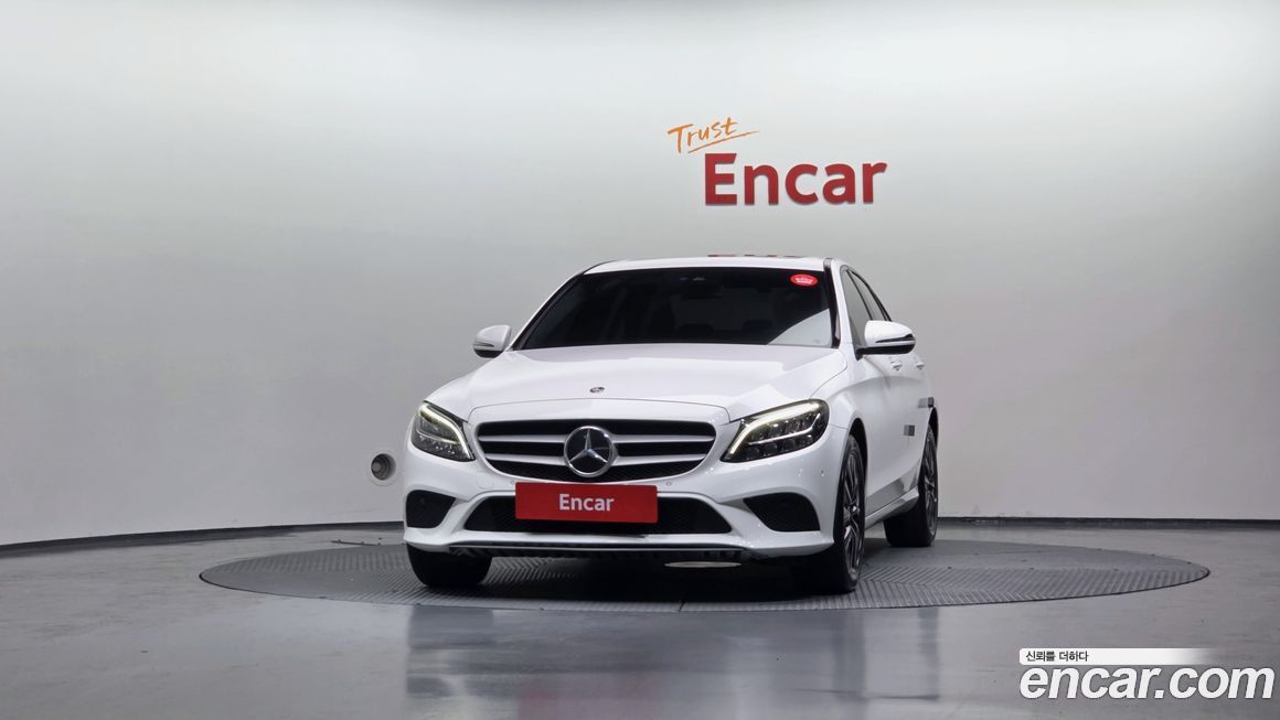 Mercedes-Benz C-Class 2020