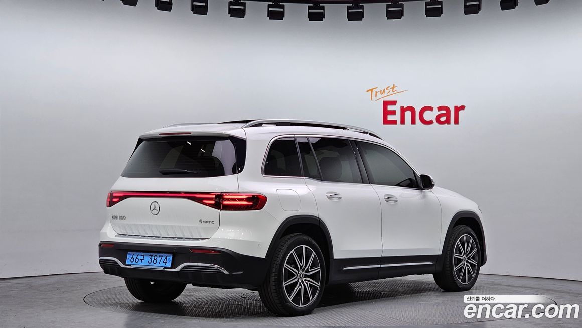 Mercedes-Benz EQB 2025