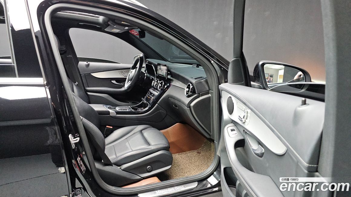 Mercedes-Benz GLC-Class 2020