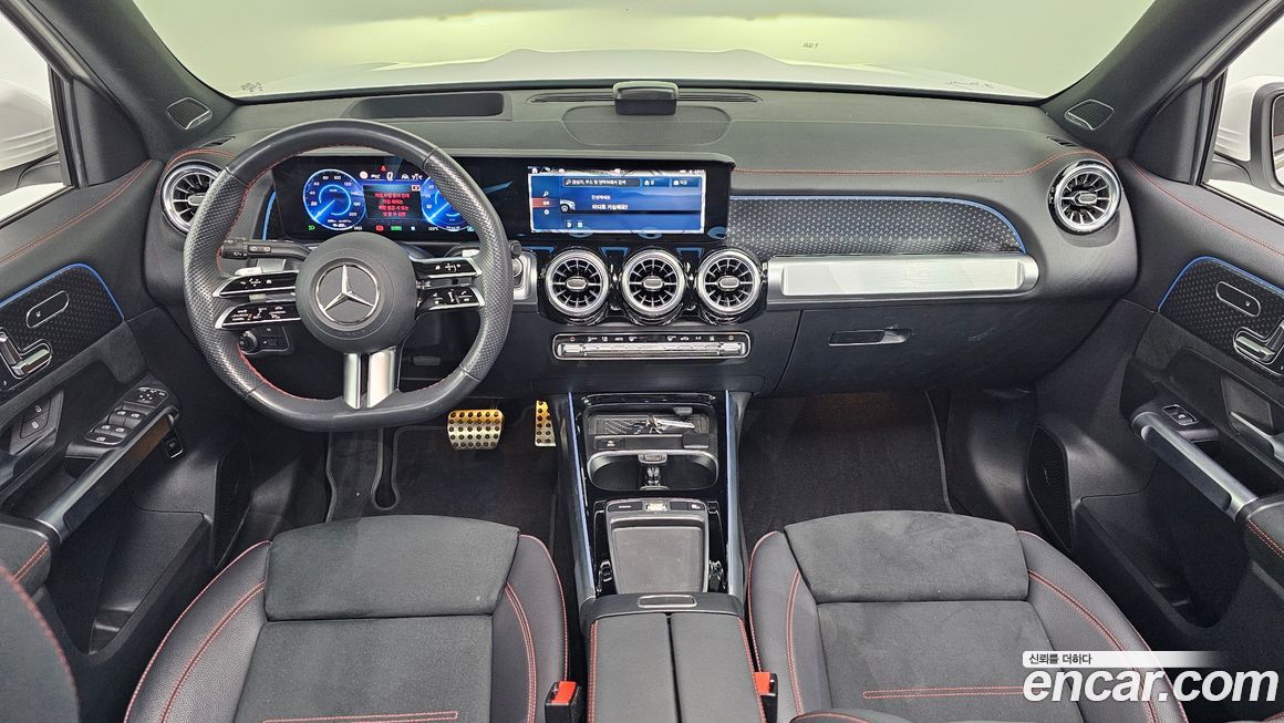 Mercedes-Benz EQB 2025