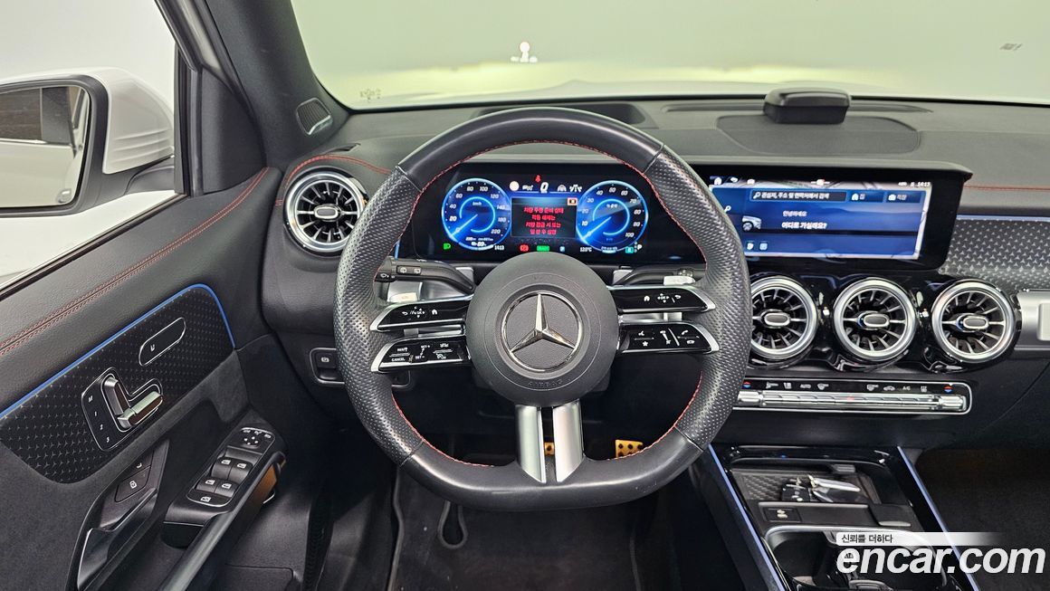 Mercedes-Benz EQB 2025