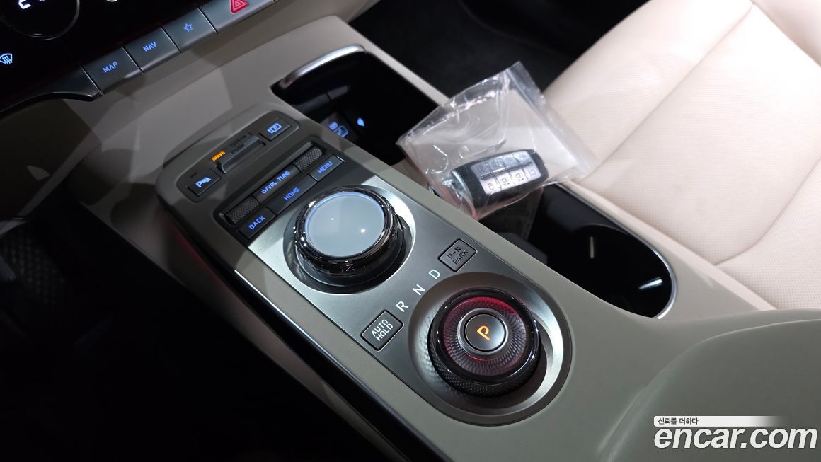 Genesis GV70 2024