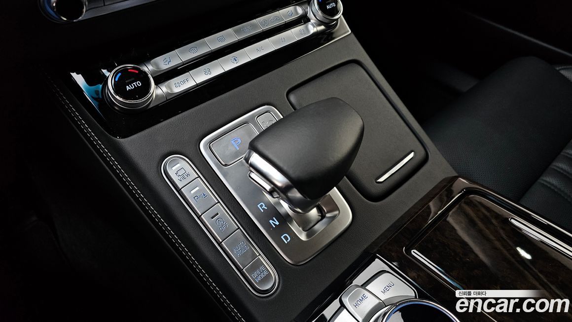 Genesis G90 2021