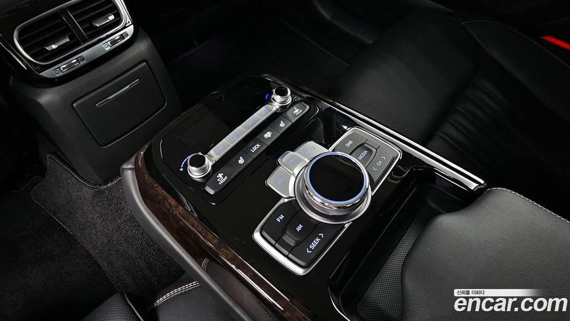 Genesis G90 2021