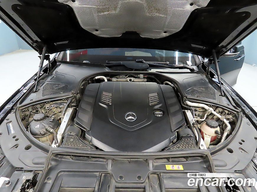 Mercedes-Benz S-Class 2021