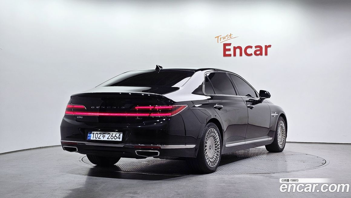 Genesis G90 2021