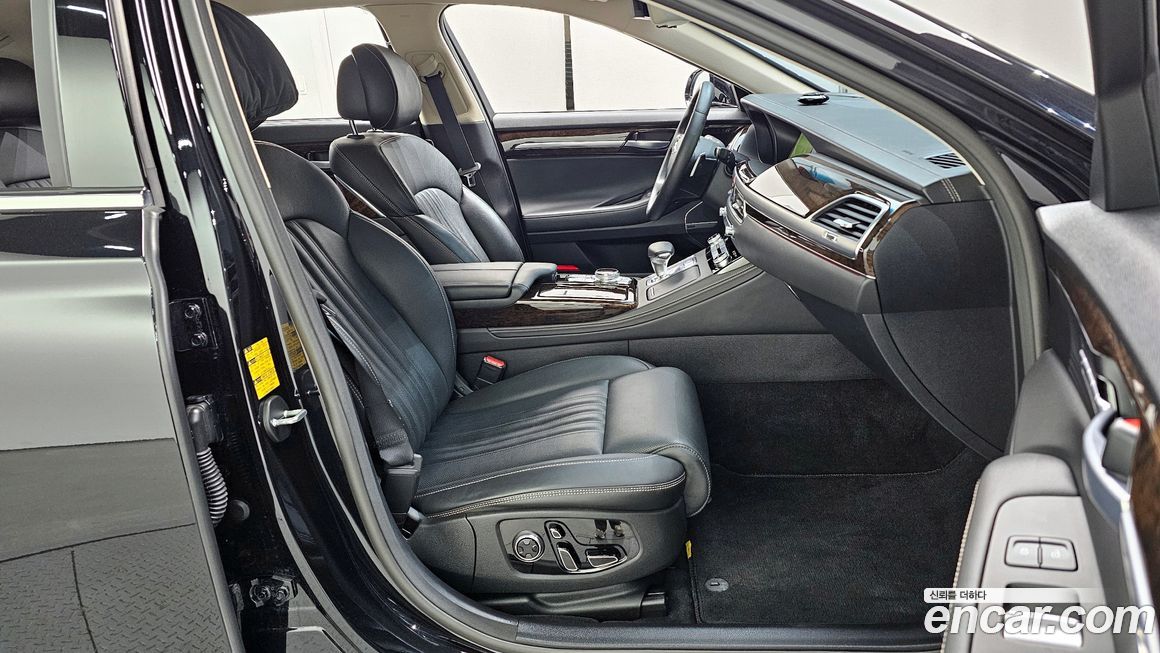 Genesis G90 2021