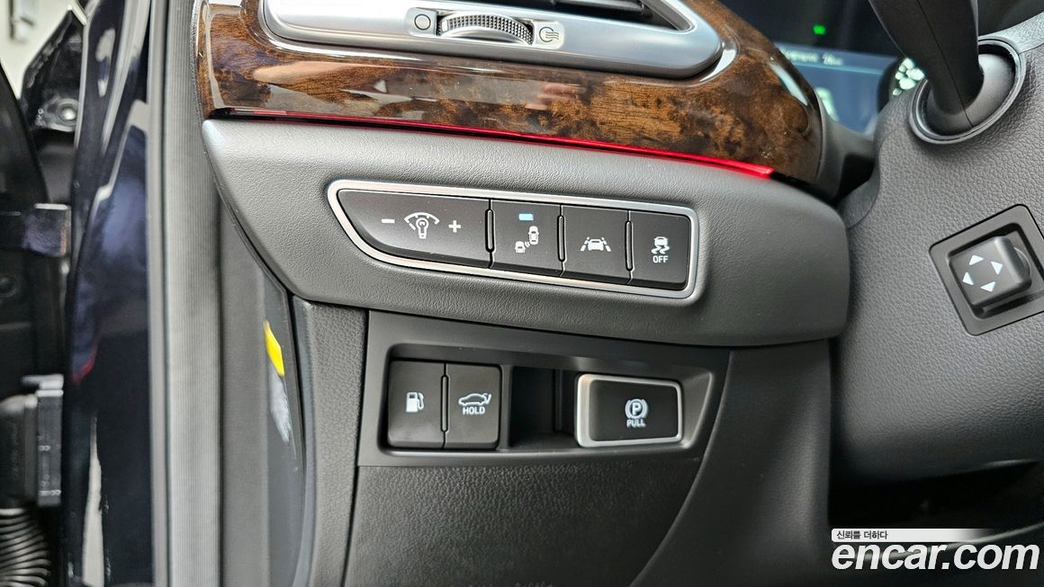Genesis G90 2021