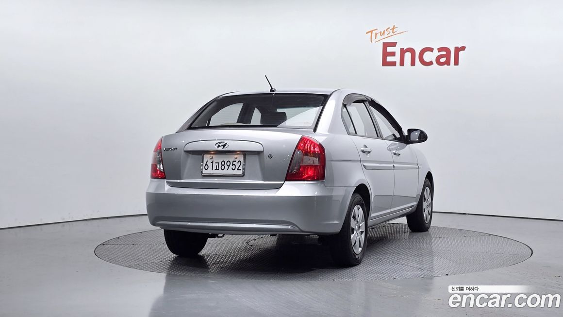 Hyundai Verna 2009