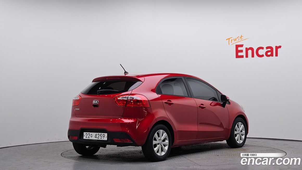 Kia pride 2014