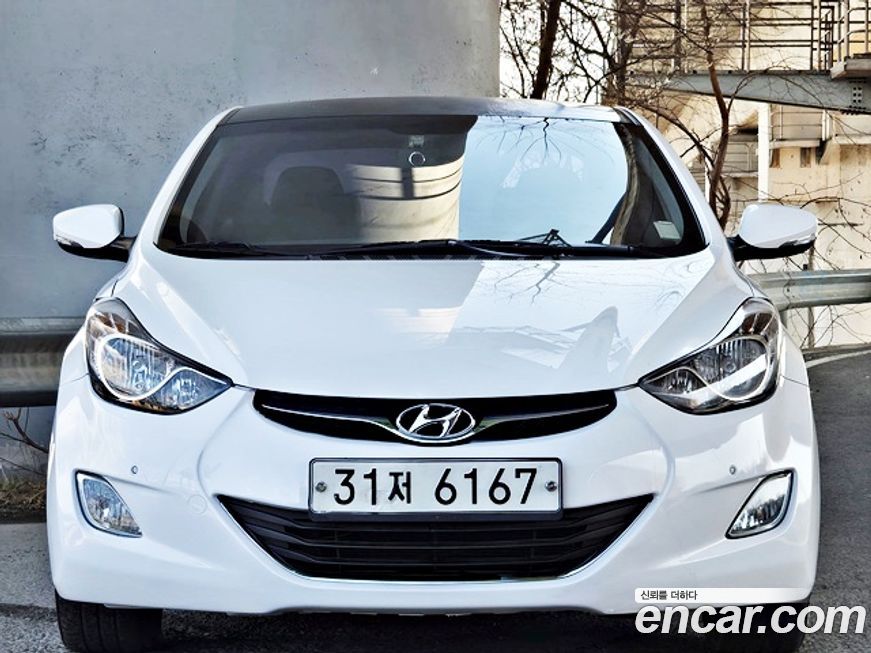 Hyundai AVANTE 2013