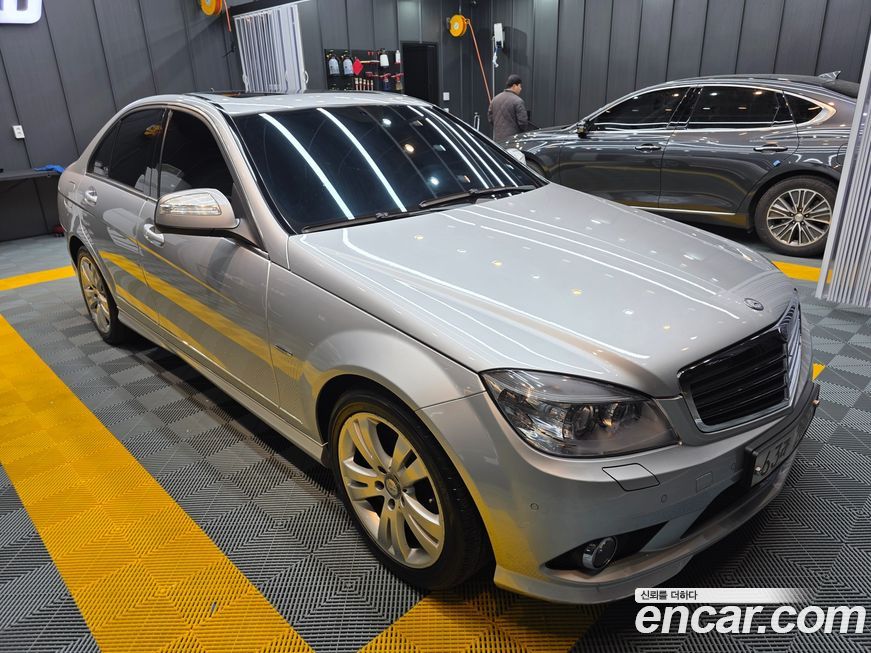 Mercedes-Benz C-Class 2009