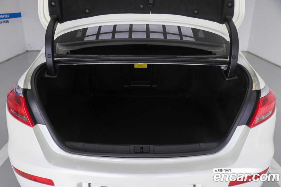 Renault-KoreaSamsung SM7 2012