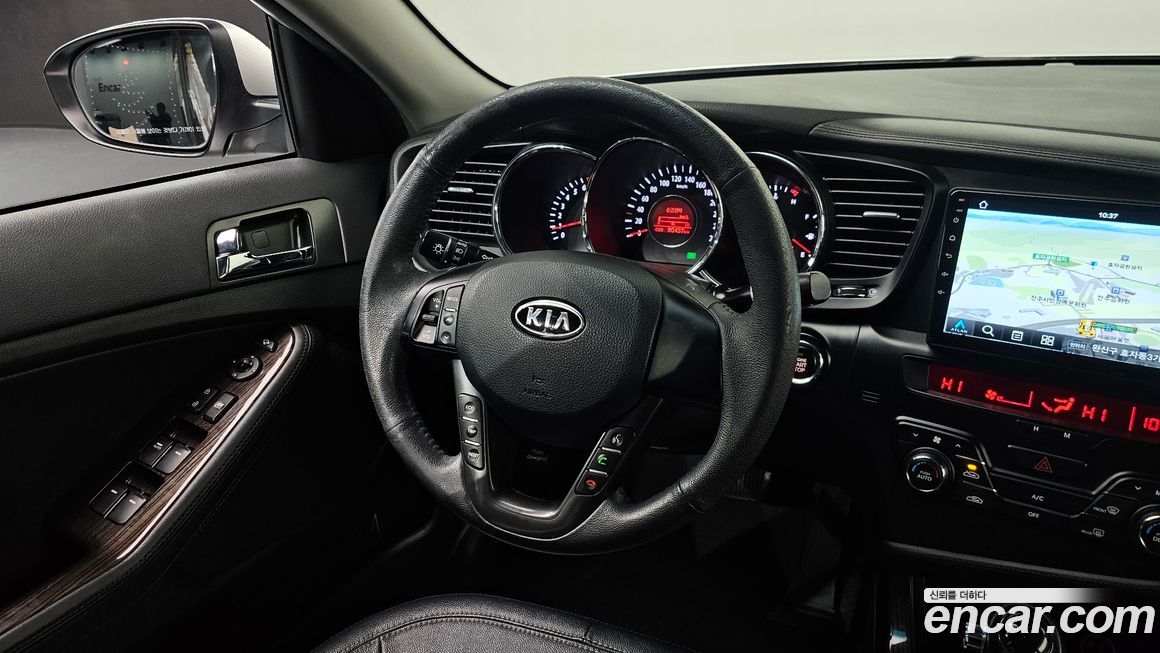 Kia K5 2011