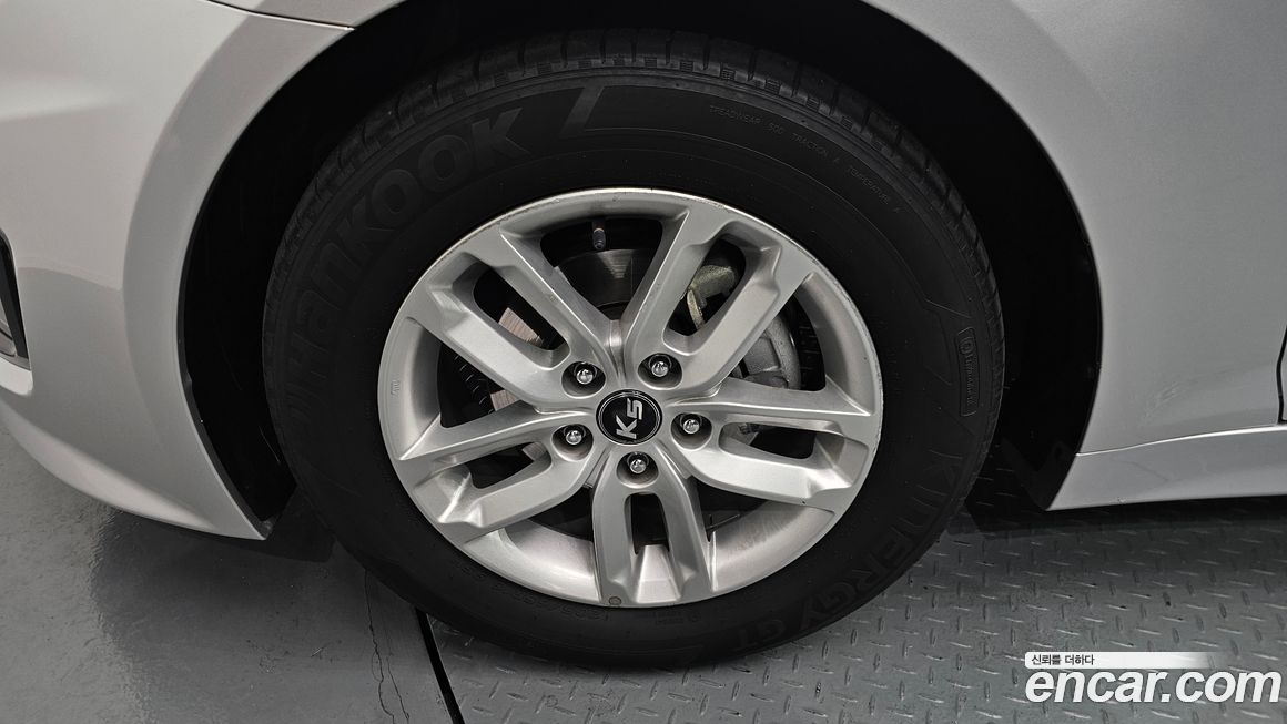 Kia K5 2011