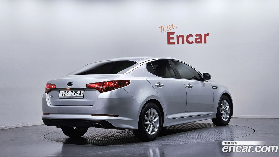 Kia K5 2011