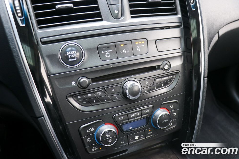 Renault-KoreaSamsung SM7 2012