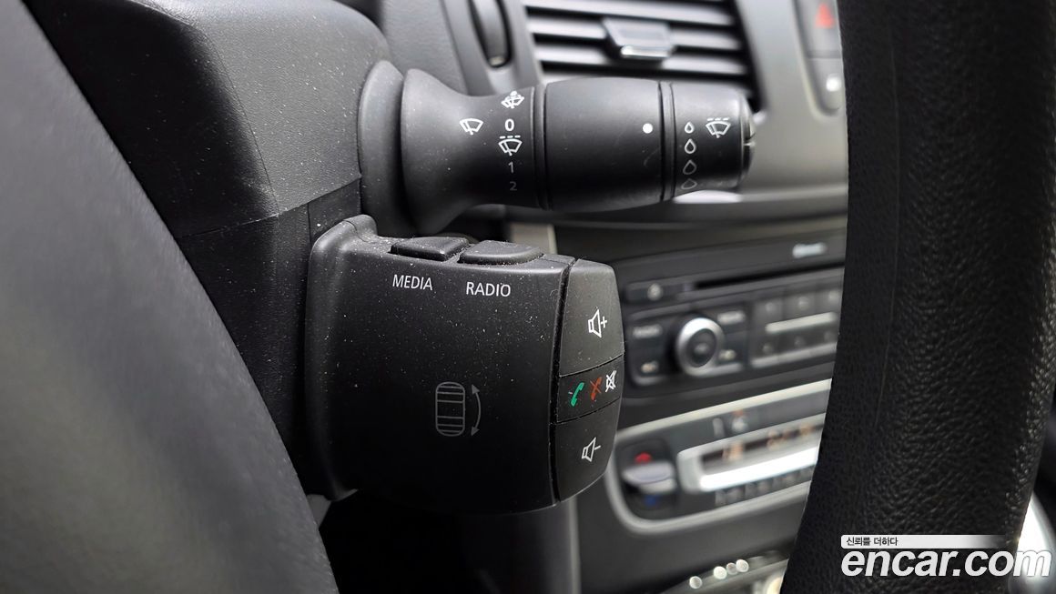 Renault-KoreaSamsung SM5  2013