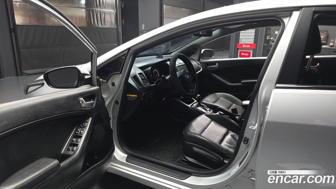Kia K3 2016